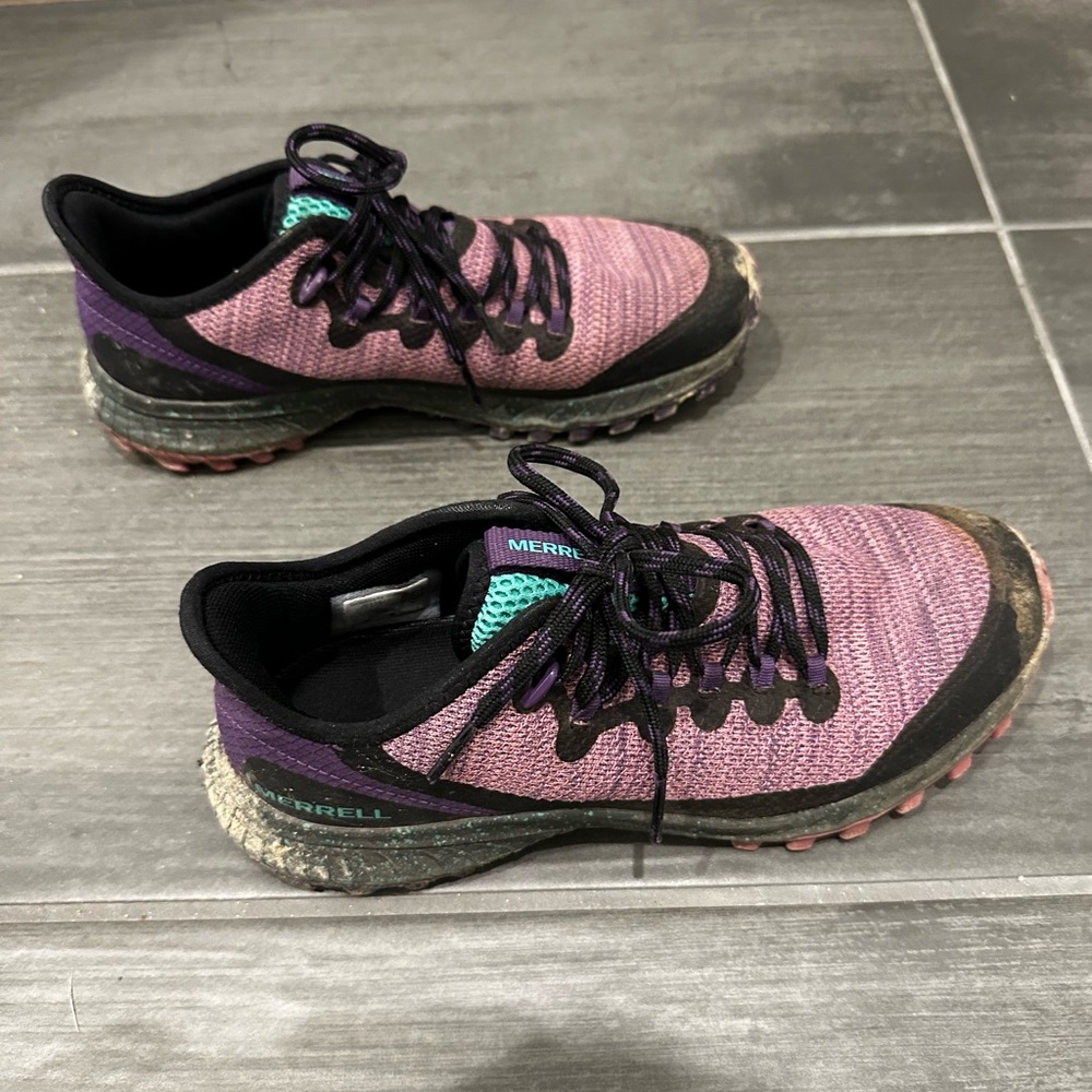 Merrell Hiking Shoes - Picture 2 of 3